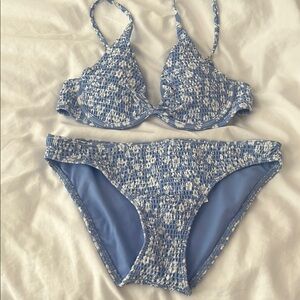 NWT Hollister Shirred Underwire Floral Bikini Set